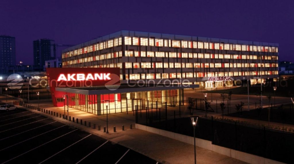 Akbank, sürdürülebilirlikte küresel liderler arasında